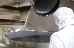 ジェーピーエス製薬 生産体制における漢方エキス イメージ